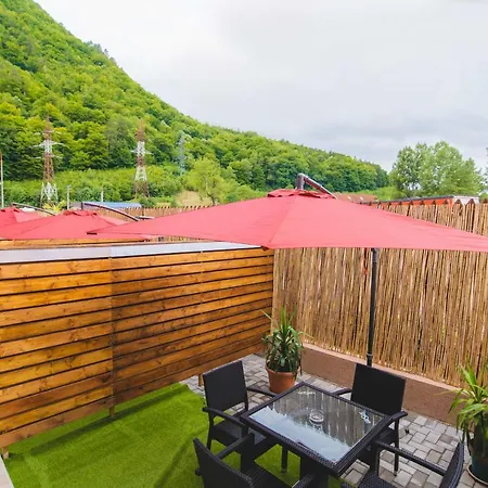 Class Hotel Brezoi