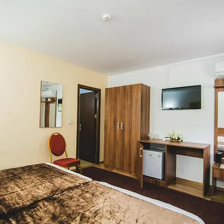 Class Hotel